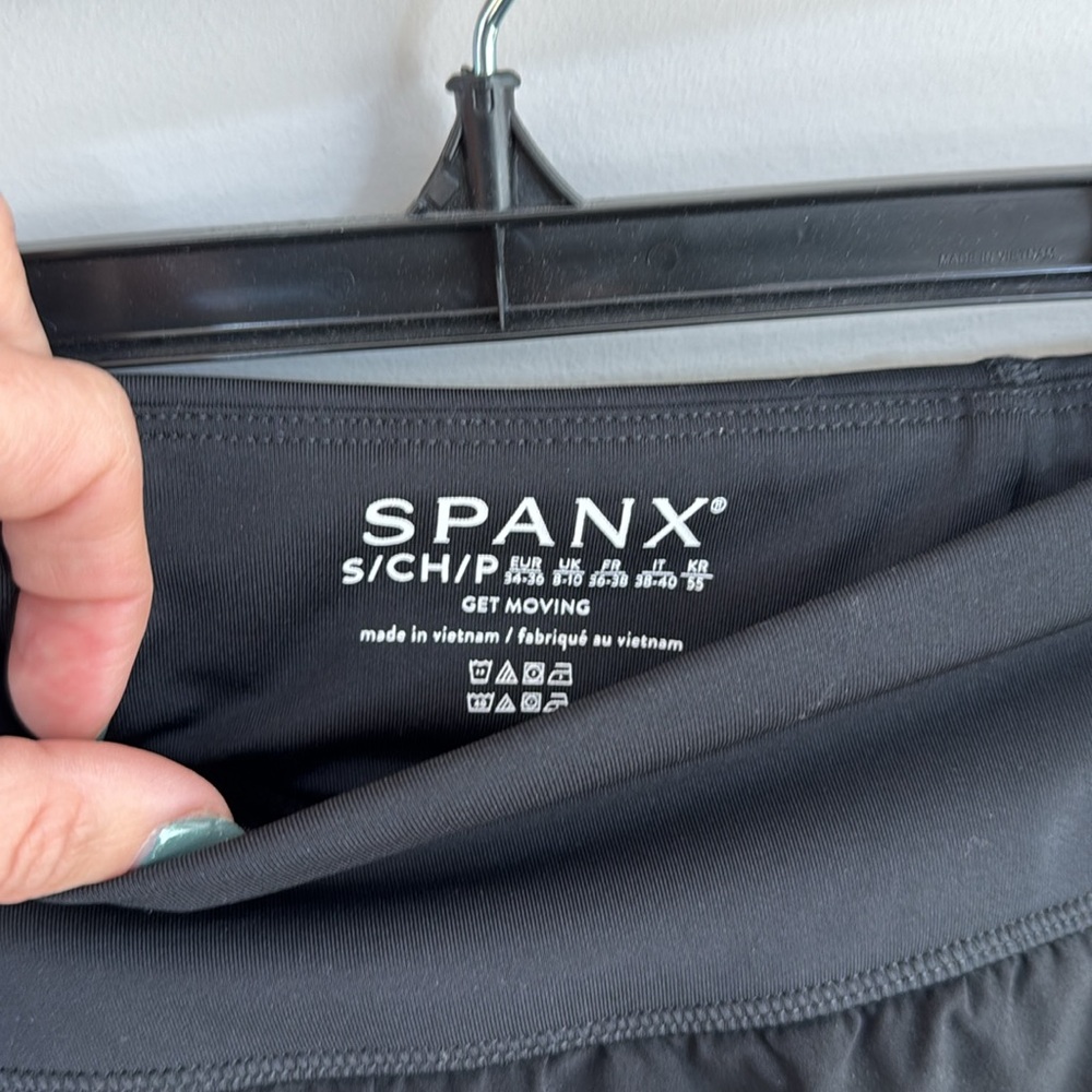 Spanx Get Moving Active Skort Size Small - image 4